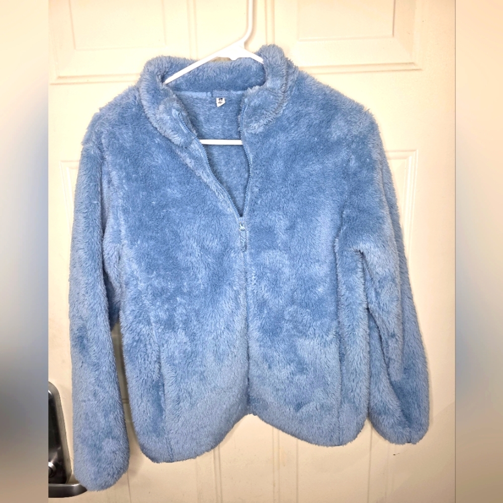 Uniqlo Soft Blue Fleece Jacket Juniors Size 11/13‎